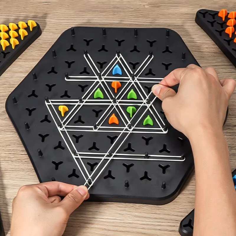 Interaktywna gra w łańcuch - z – Board Game Sequence recenzja i cena
